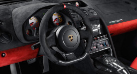 Lamborghini Gallardo LP 570-4 Squadra Corse rivelata