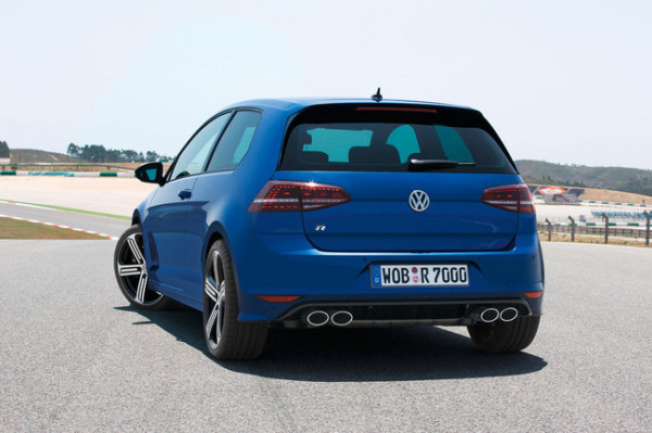 nuova-volkswagen-golf-r_2