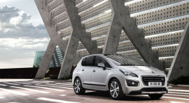 peugeot-3008-hybrid4-restyling_1