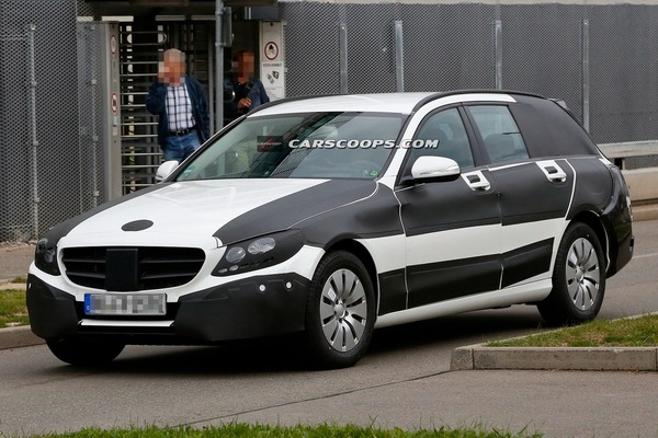 2015-Mercedes-Benz-C-Class-Wagon-1[3]
