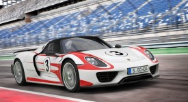 Porsche 918 Spyder prezzo in Italia da 791.426 euro
