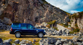 Land Rover Discovery Model Year 2014 rivelata