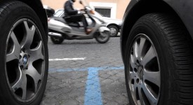 Parcheggi strisce blu: Comuni contro il Ministero