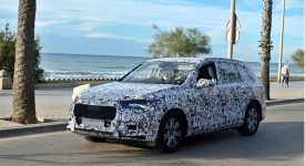 2015-audi-q7-spy-shots_100442316_l