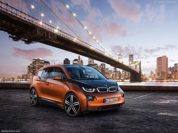 BMW-i3_2014_800x600_wallpaper_02