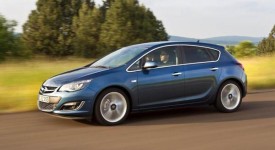 Opel Astra model year 2014 rivelata