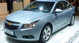 800px-Chevrolet_Cruze