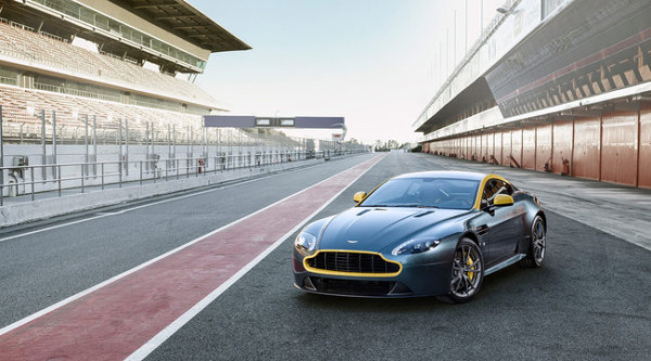 aston-martin-v8-vantage-n430_3