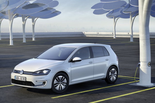 volkswagen-e-golf-2014_09