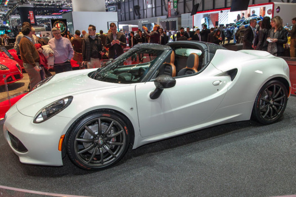 alfa_romeo_4c_spider-1