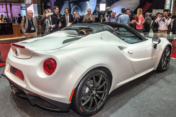 alfa_romeo_4c_spider-4