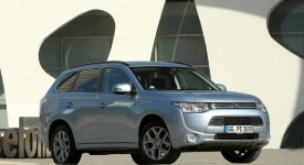 mitsubishi-outlander-phev_27