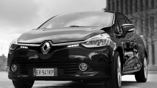 renault-clio-costume-national_18