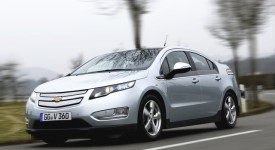 chevrolet_volt_2011_08_0