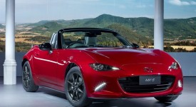 Nuova Mazda MX-5 rivelata ufficialmente