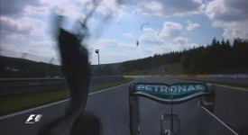Spa: esplode la gomma di Rosberg a 360 km/h - foto