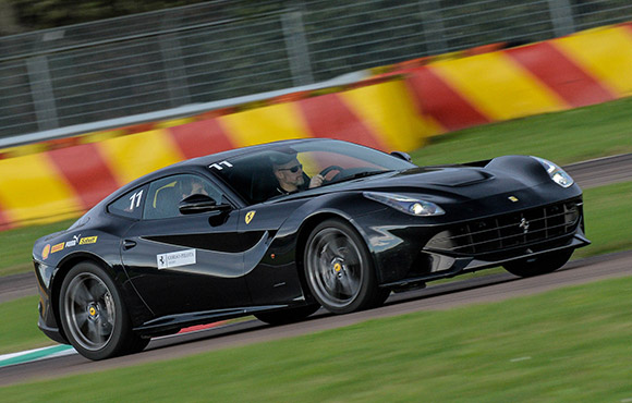 pagina-ferrari-sport-driving-course-detail