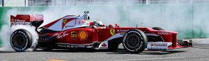 Vettel fa impazzire i fan al Ferrari Racing Days