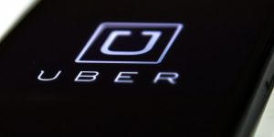 Daimler, ecco l'intesa con Uber per la guida autonoma!
