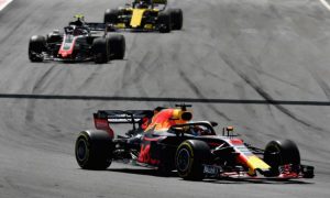 GP Messico, Verstappen si fa sfilare la pole sul più bello da Ricciardo
